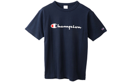 Champion: Тёмная футболка 