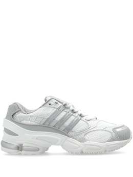 Adidas: Белые кроссовки 