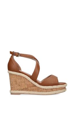 Carvela: Коричневые туфли 