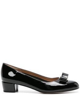 Ferragamo: Чёрные туфли  Vara Bow