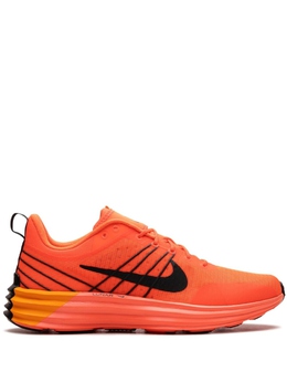 Nike: Оранжевые кроссовки 