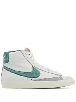 Nike: Белые кроссовки  Blazer Mid 77