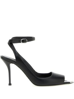 Alexander McQueen: Чёрные сандалии 