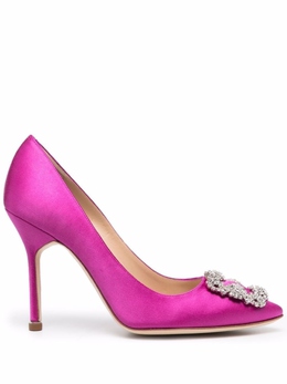 Manolo Blahnik: Фиолетовые туфли  Hangisi