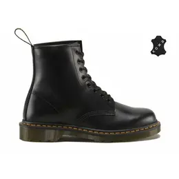 Dr. Martens: Чёрные ботинки 