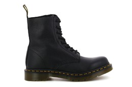 Dr. Martens: Чёрные ботинки  1460