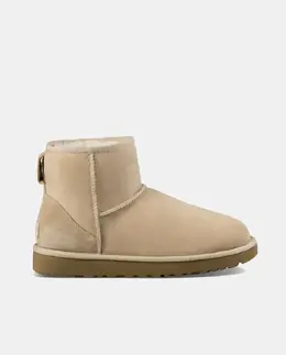 UGG: Бежевые ботинки  Classic Mini II