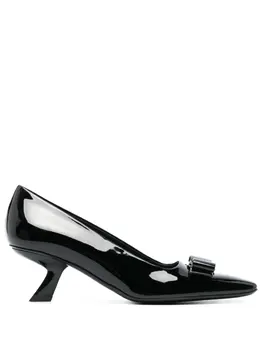 Ferragamo: Чёрные туфли  Vara Bow