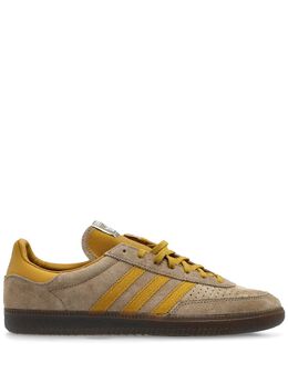 adidas: Светлые кроссовки  X