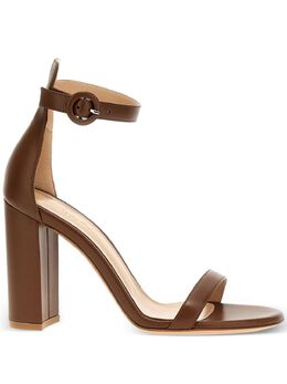 Gianvito Rossi: Коричневые сандалии 