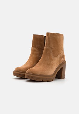 Timberland: Коричневые ботинки 