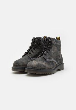 Dr. Martens: Серые ботинки 