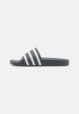 Adidas: Серые шлёпанцы  Adilette