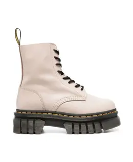 Dr. Martens: Бежевые ботинки 