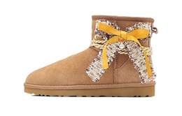 UGG: Коричневые ботинки  Classic Mini