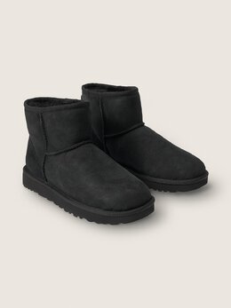 UGG: Чёрные сапоги 