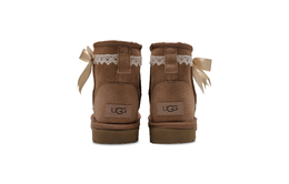 UGG: Коричневые ботинки  Classic Mini