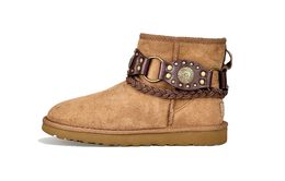 UGG: Ботинки  Classic Mini