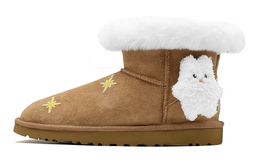 UGG: Белые ботинки  Classic Mini