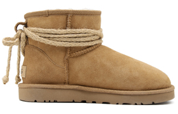 UGG: Коричневые ботинки  Classic Mini