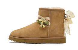 UGG: Коричневые ботинки  Classic Mini