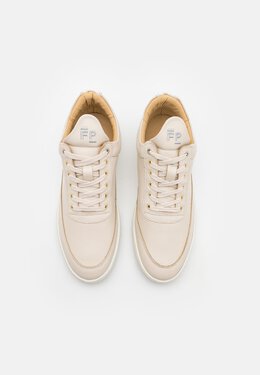 Filling Pieces: Бежевые кроссовки 