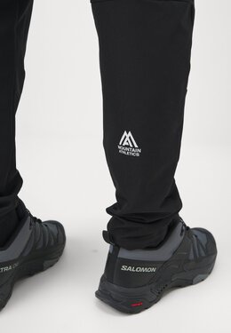 The North Face: Чёрные брюки  Hybrid