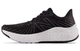 New Balance: Чёрные кроссовки 