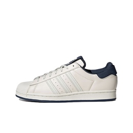 Adidas Originals: Белые кроссовки 