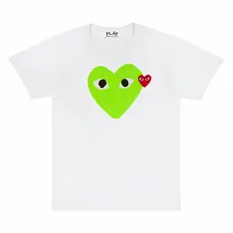 Comme des Garcons PLAY: Зелёная футболка  Heart