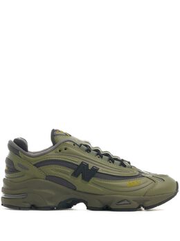 New Balance: Зелёные кроссовки 
