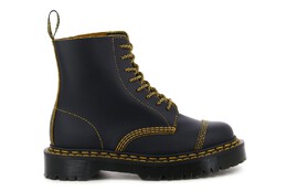 Dr. Martens: Чёрные ботинки  1460