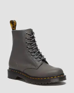 Dr. Martens: Ботинки  1460