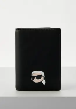 Karl Lagerfeld: Обложка 