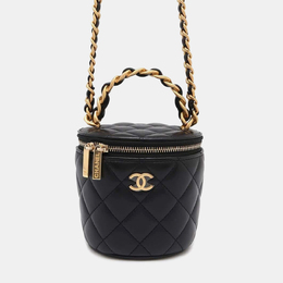 Chanel: Чёрная сумка 