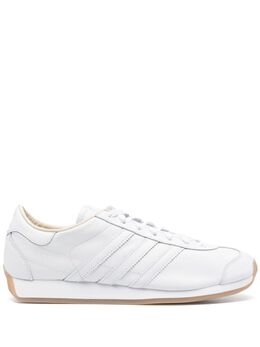 adidas: Белые кроссовки 