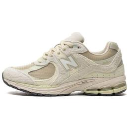 New Balance: Зелёные кроссовки  2002R