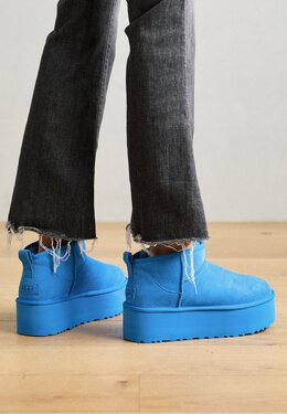 UGG: Синие ботинки  Ultra Mini