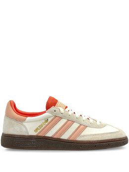 adidas: Белые кроссовки  Handball Spezial