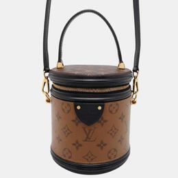 Louis Vuitton: Чёрная сумка 