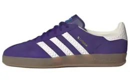 adidas: Фиолетовые кеды  Gazelle