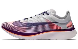 Nike: Фиолетовые кроссовки  Zoom Fly