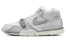 Nike: Серые кроссовки  Air