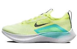 Nike: Зелёные кроссовки  Zoom Fly