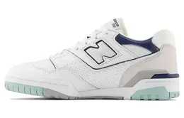 New Balance: Белые кеды  550