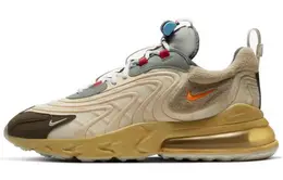 Nike: Бежевые кроссовки  Air Max 270