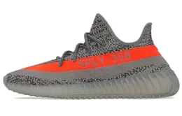 adidas: Светоотражающие кроссовки  Yeezy Boost 350 v2