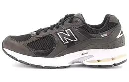 New Balance: Серые кроссовки  2002R