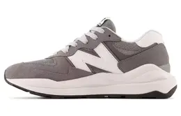 New Balance: Серые кроссовки  5740