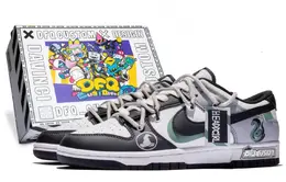 Nike: Белые кеды  Dunk Low